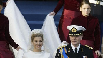 Máxima lució  una tiara de